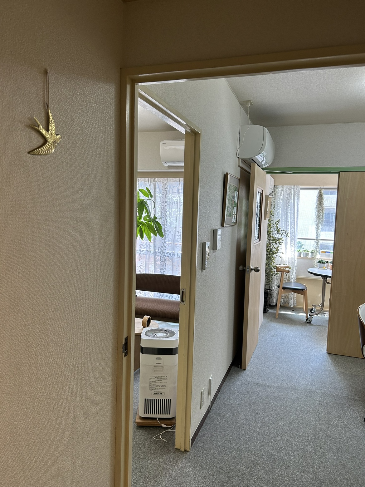 部屋の中の画像